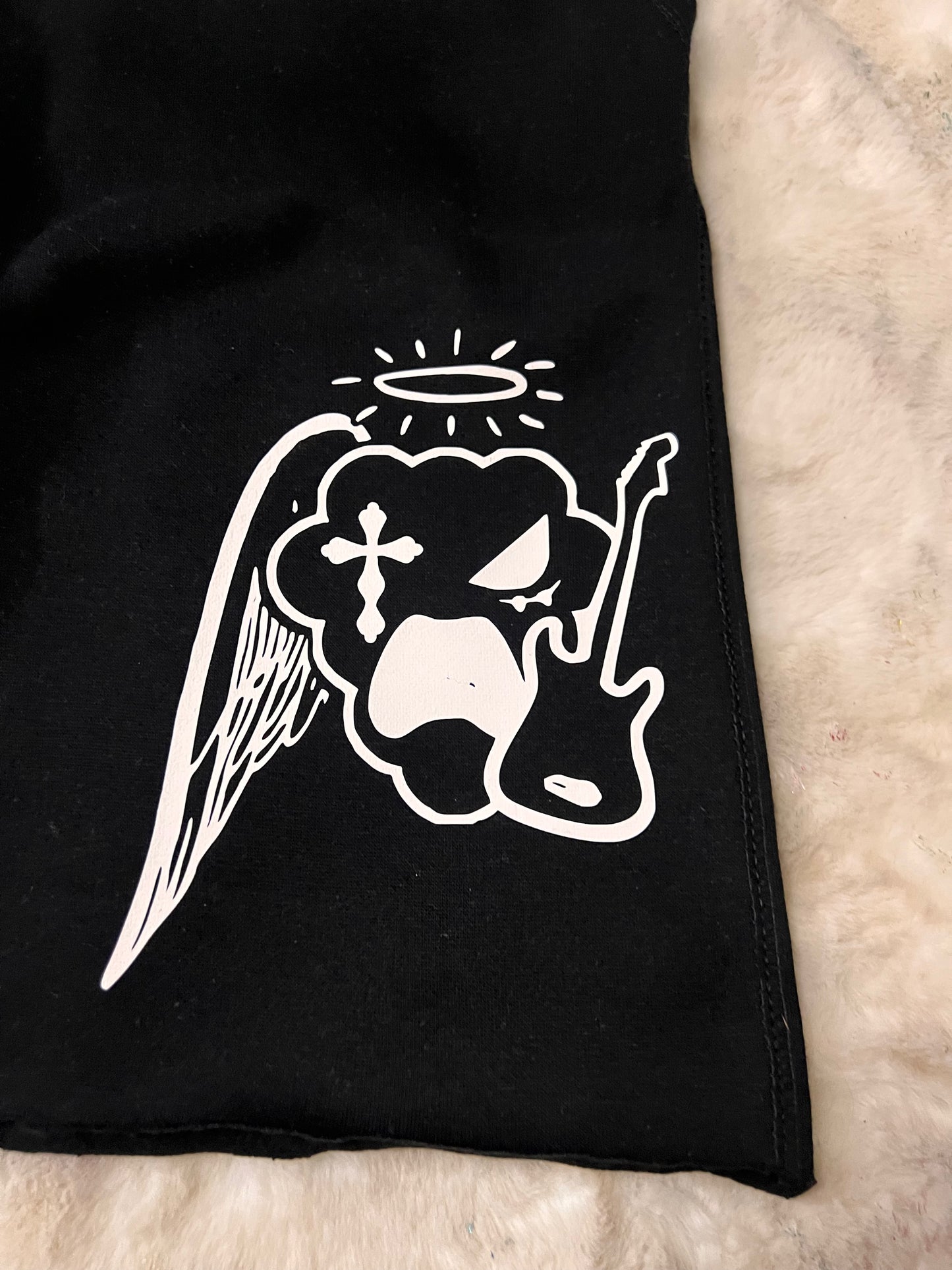 “Rebel Angels” Thrilltekt sweatshorts